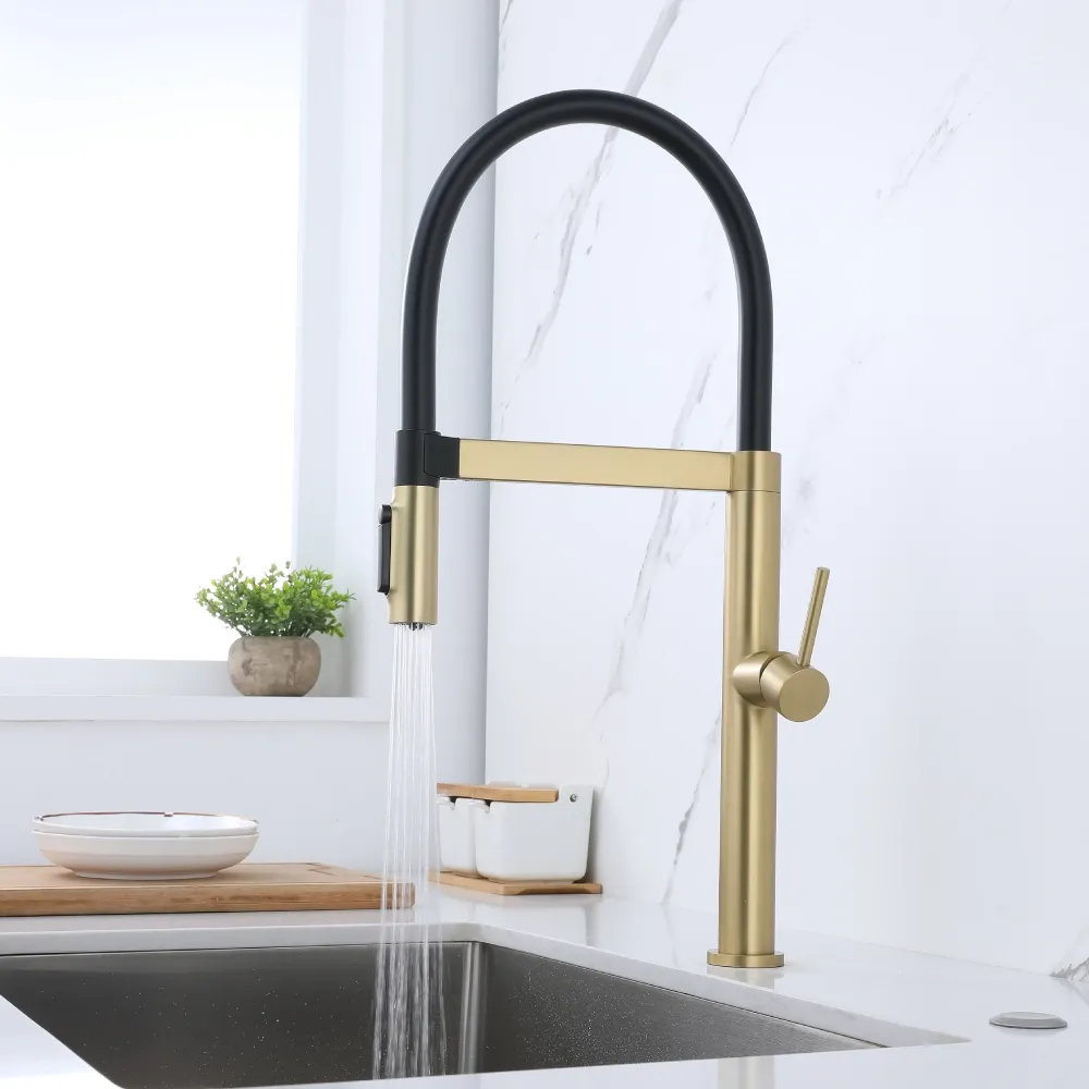 Stainless Steel Magnetic Docking Pull Out Sprayer 3-Way Mixer Tap