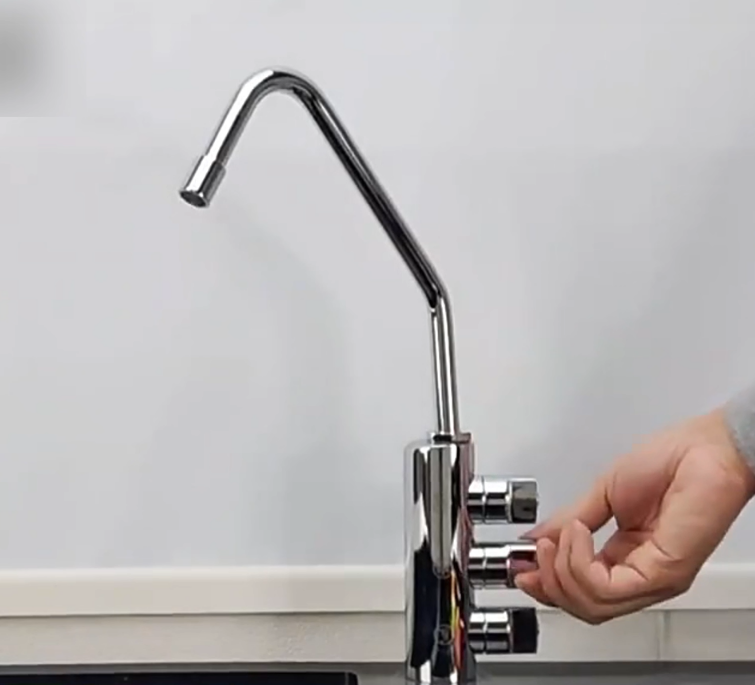 Is sparkling mineral water ok to drink every day?