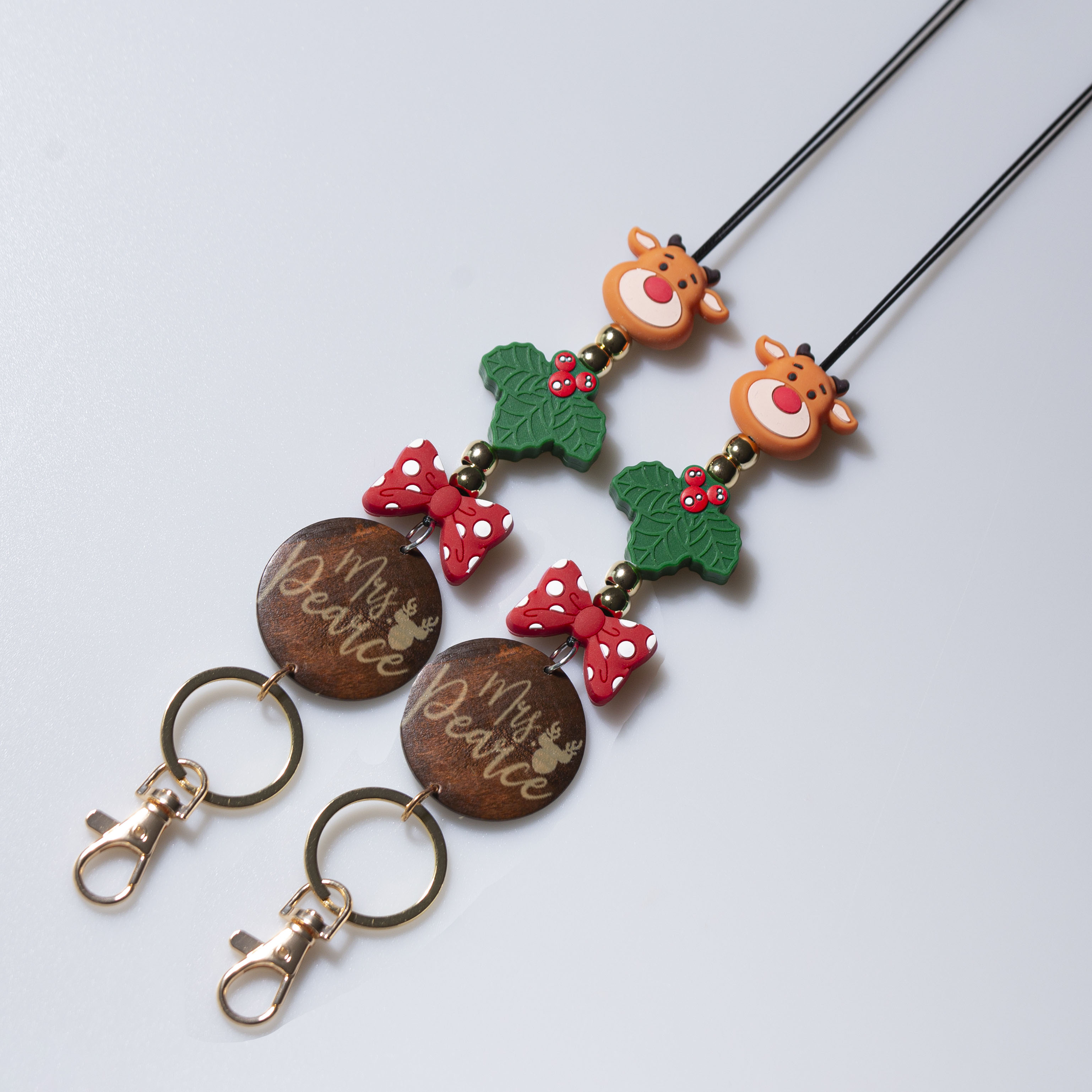 Personalized Elk And Bowknot Bead Lanyard