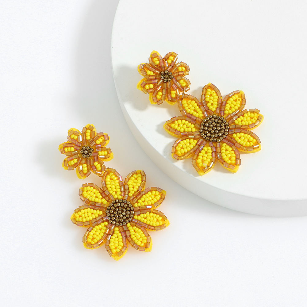 Multicolor Daisy  Beaded Earrings