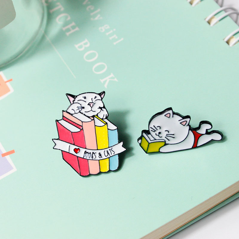 Cute Cat Reading Pin Set