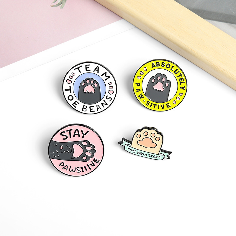 Cartoon süße Katzenklaue Pin-Set