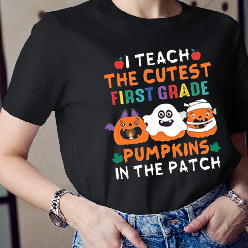Personalized I Teach The Cutest First Grade Pumpkins In The Patch T-Shirt