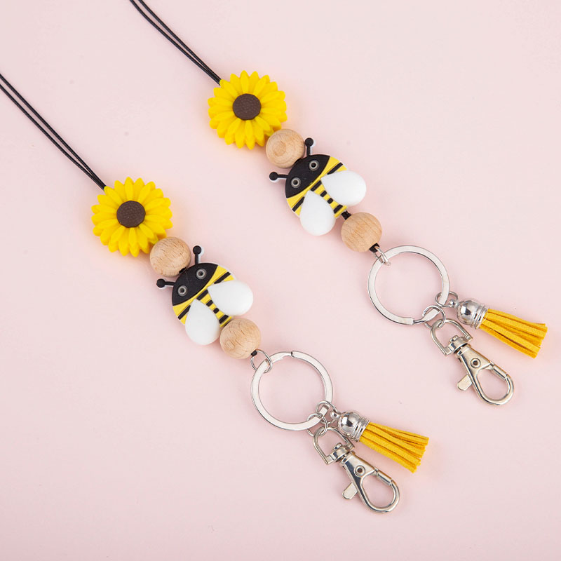 Bee Daisy Lanyard