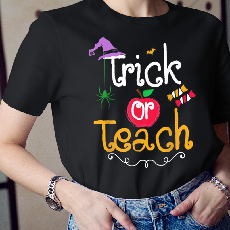 Trick Or Teach Apple And Candy  T-Shirt