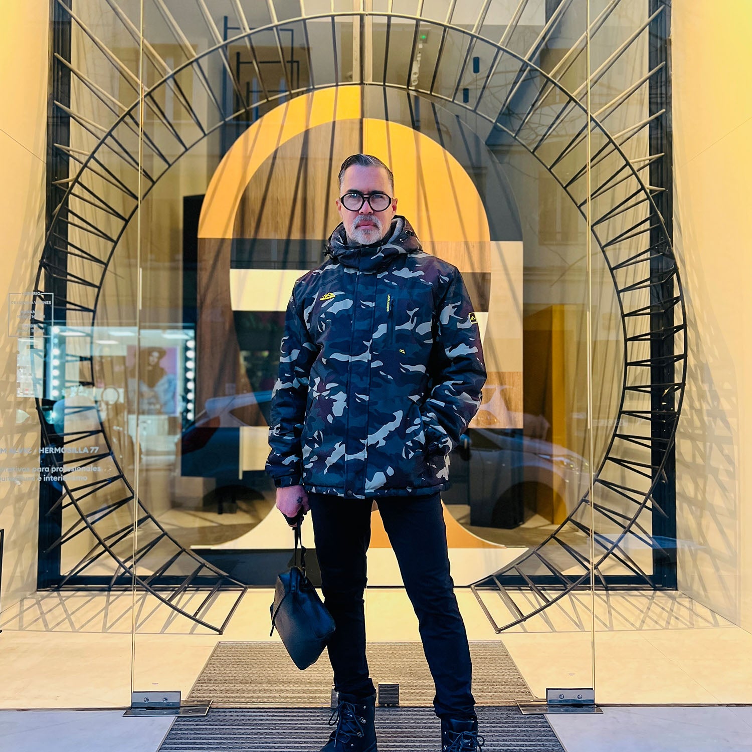 Men's Water-Repellent Winter Ski Jacket with Fleece Lining - MAGCOMSEN