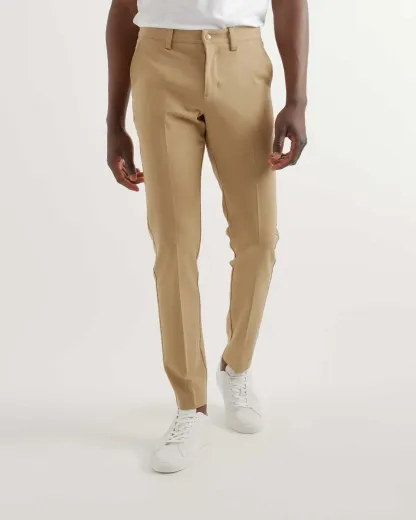 Ultra-Stretch 24/7 Performance Smart Chino in Black