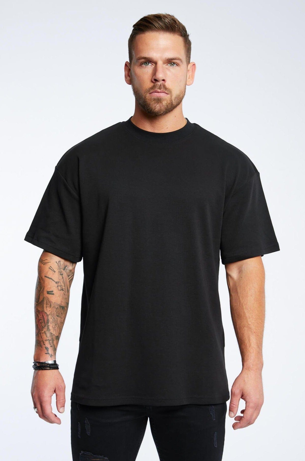 BASICS OVERSIZED T-SHIRT - BLACK