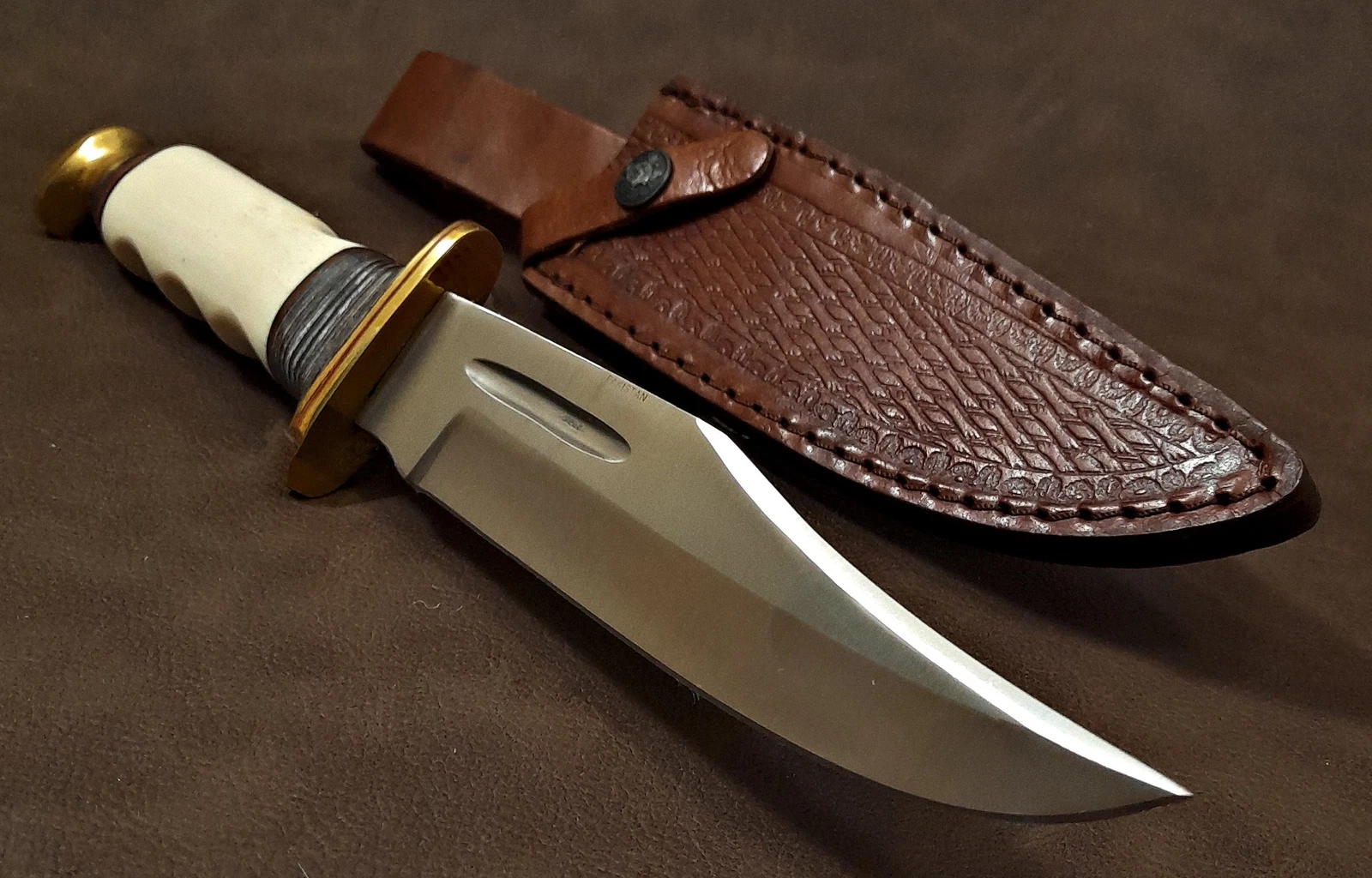 11,25" nôž Bowie Hunter s pevnou čepeľou z pravej kosti