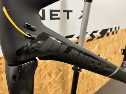 Planet X EC-130E Rivet Rider Disc Carbon Aero Road Frameset / Medium / Dark Knight