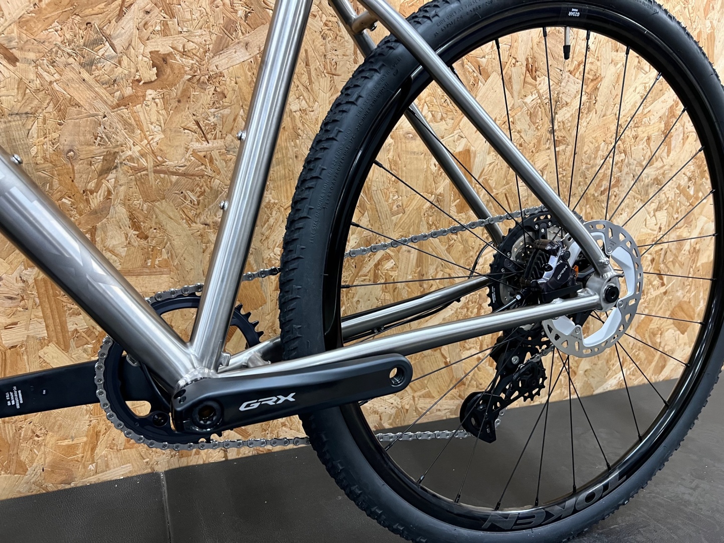 Planet X Tempest Shimano GRX RX820 Titanium Gravel Bike / Extra Small (46)