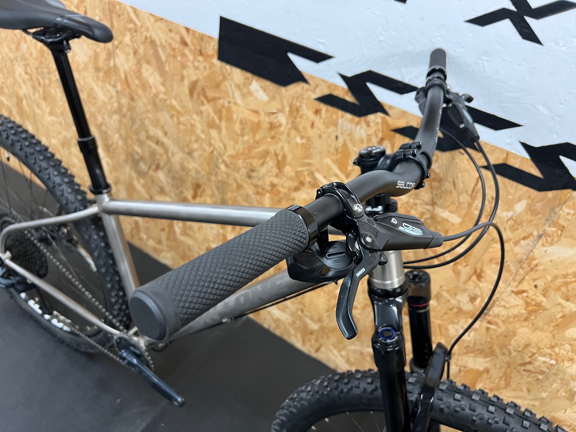 On-One Vandal SRAM GX AXS Titanium Mountain Bike - Medium