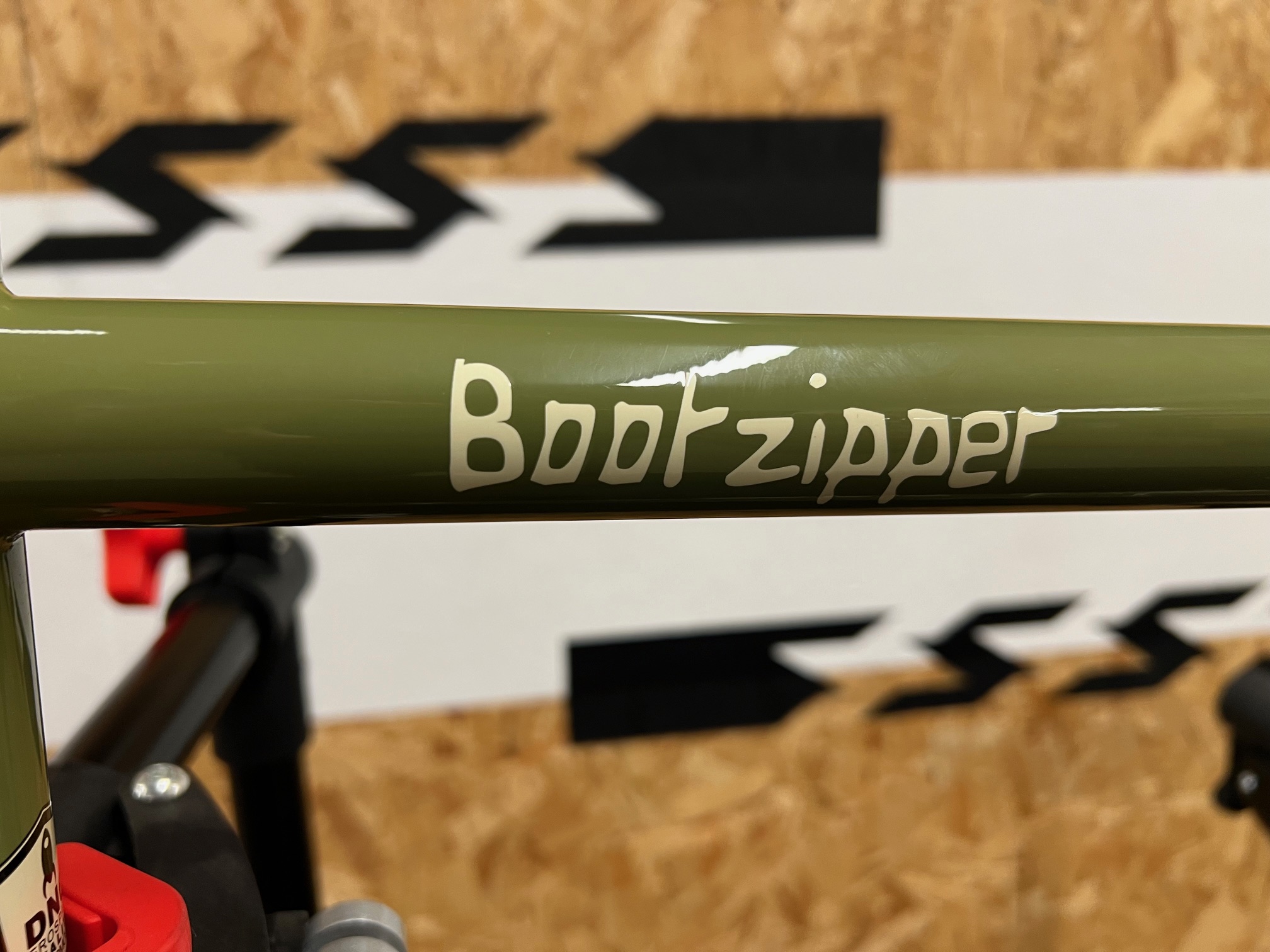 On One Bootzipper 29" Mountain Bike Frameset / Olive Green / Large / Cosmetic Damage