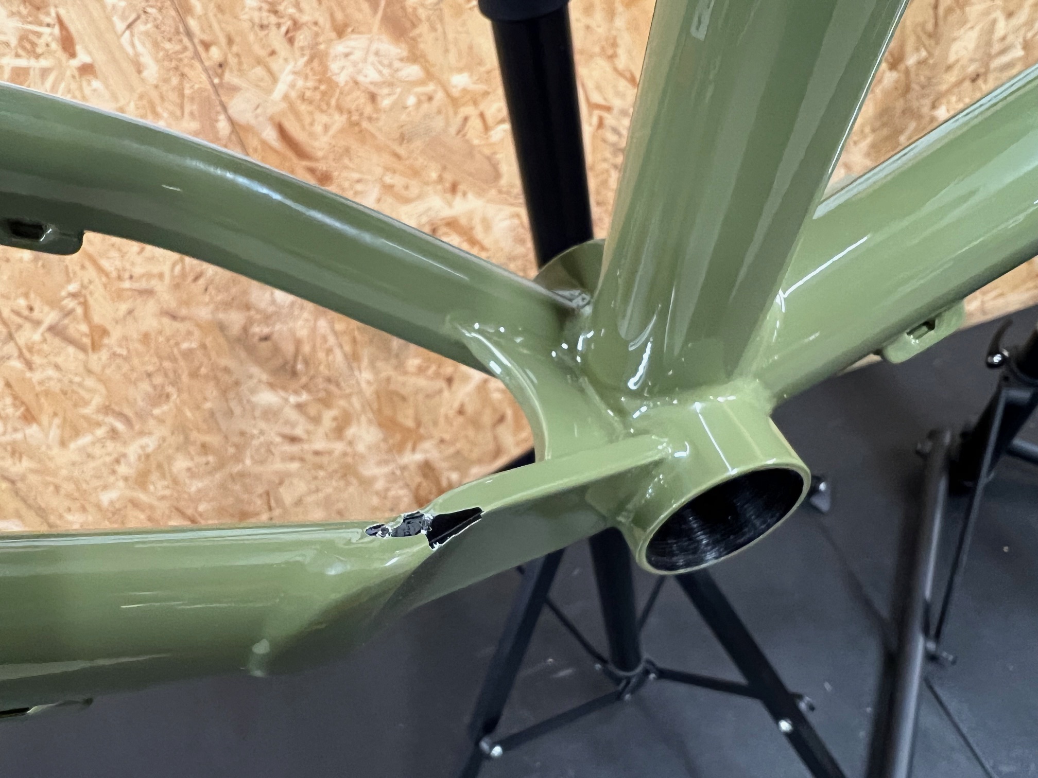 On One Bootzipper 29" Mountain Bike Frameset / Olive Green / Medium / Cosmetic Damage