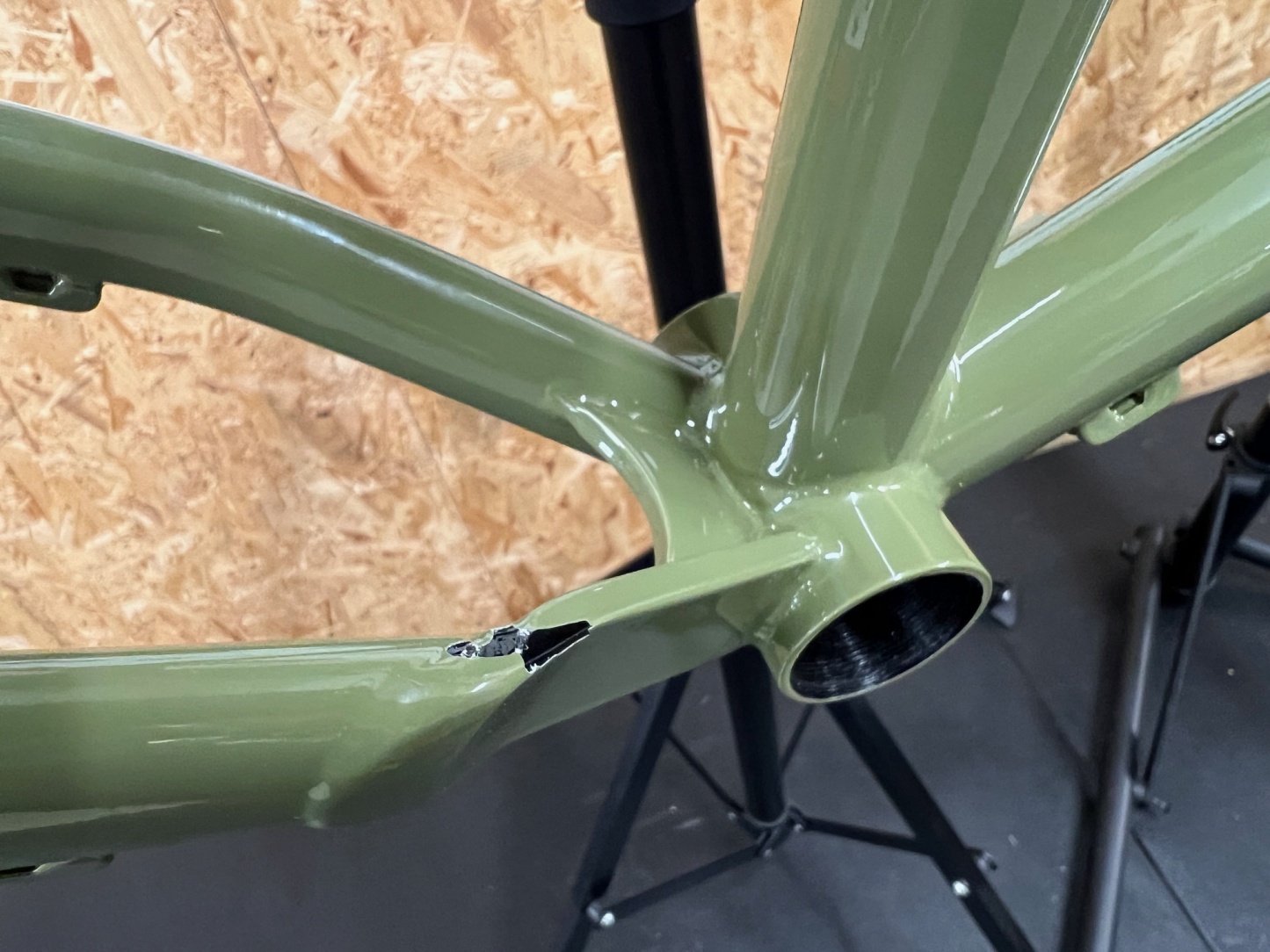 On One Bootzipper 29" Mountain Bike Frameset / Olive Green / Medium / Cosmetic Damage