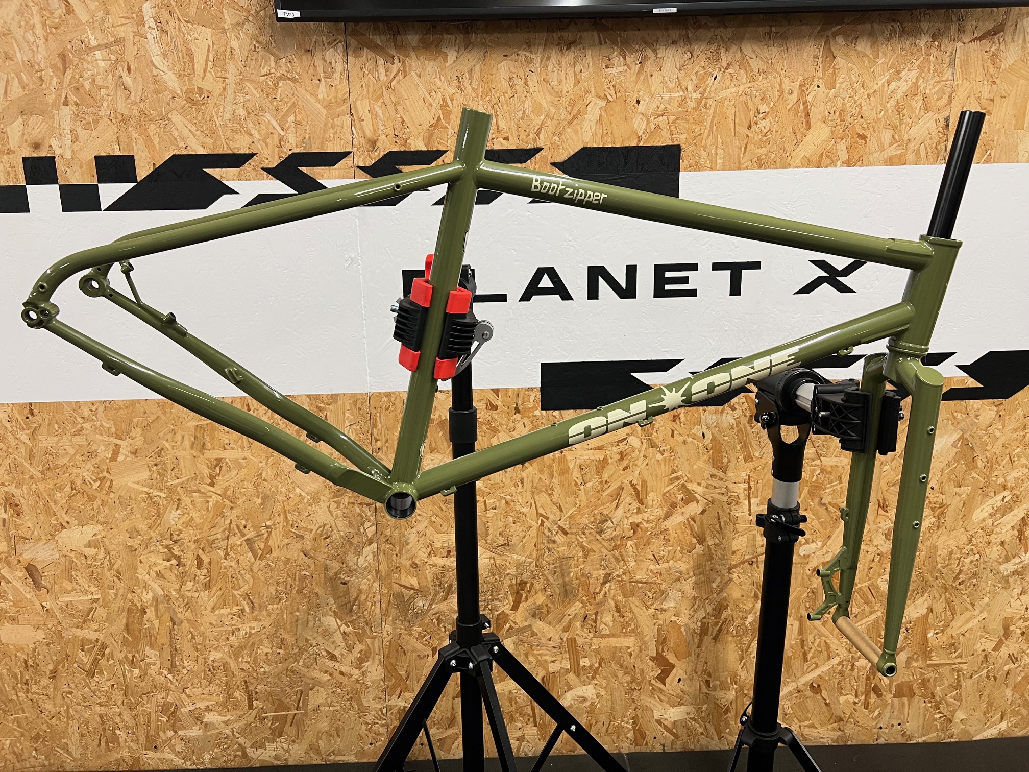 On One Bootzipper 29" Mountain Bike Frameset / Olive Green / Large / Cosmetic Damage