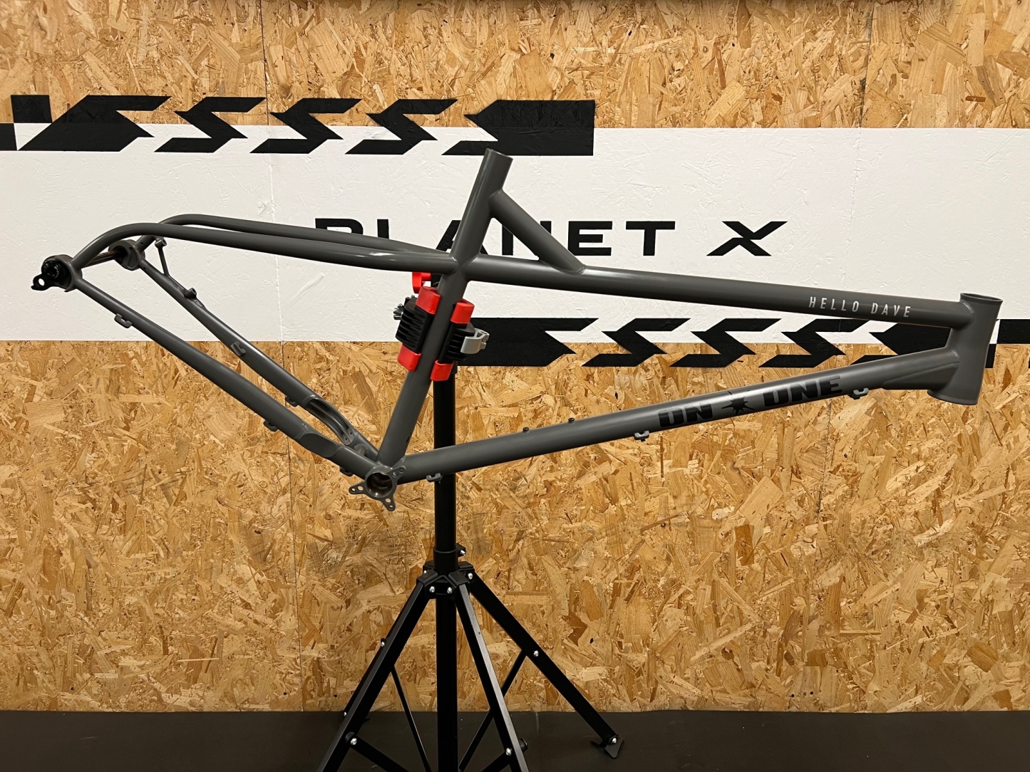 On-One Hello Dave Frame / Shale Grey / X Large / Used