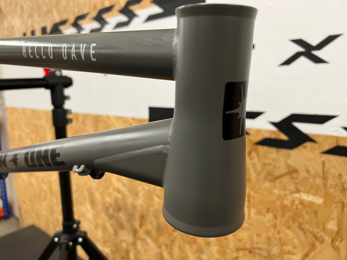 On-One Hello Dave Frame / Shale Grey / X Large / Used