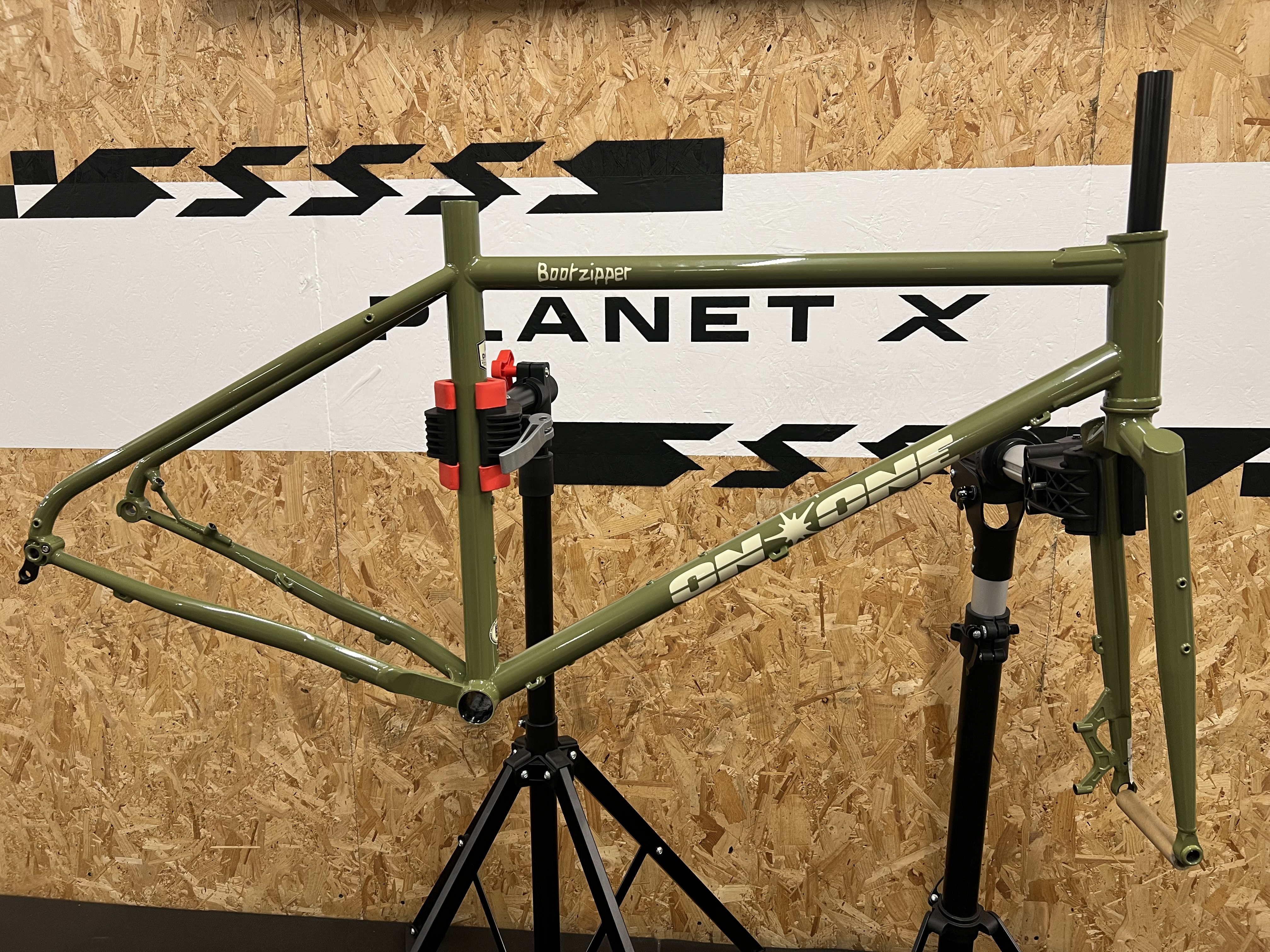 On One Bootzipper 29" Mountain Bike Frameset / Olive Green / Extra Large / Cosmetic Damage