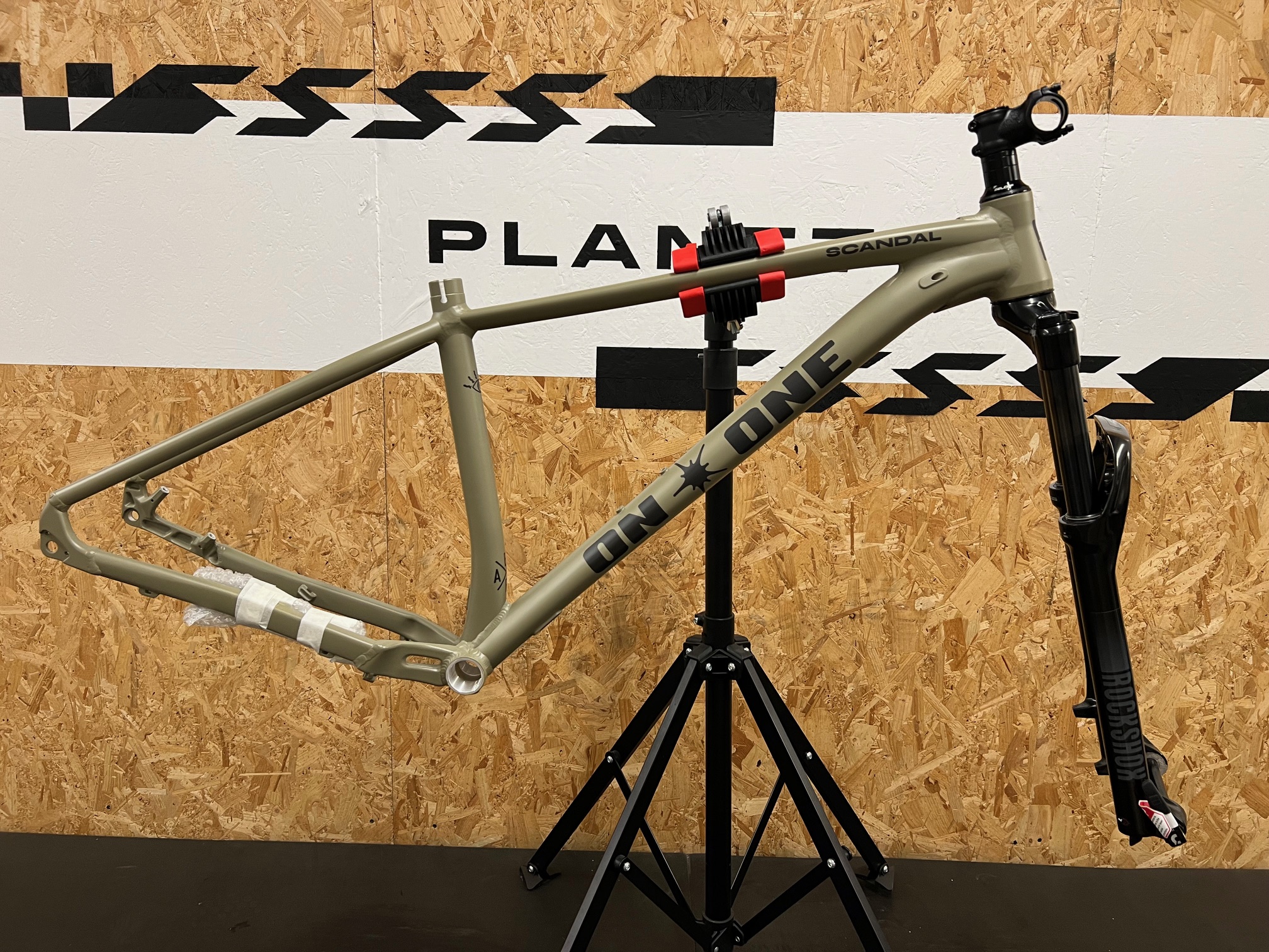 On-One Scandal 29er MTB Frame And Rockshox Judy 130 Fork / Medium / Foreshore Sand / Seconds