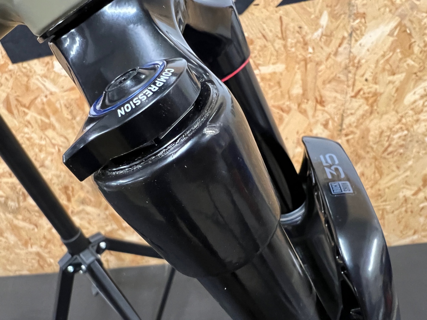 On-One Scandal 29er MTB Frame And Rockshox 35 Gold RL Fork / X Large 50cm / Foreshore Sand / Seconds