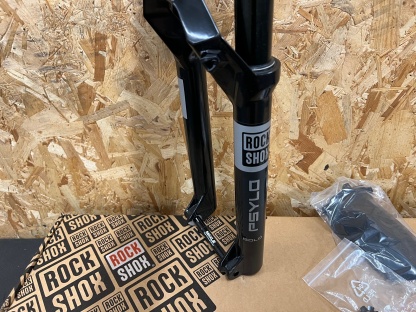 Rockshox Psylo Gold 29" Boost Fork / 130mm / 15x110mm / Gloss Black / Isolator RC