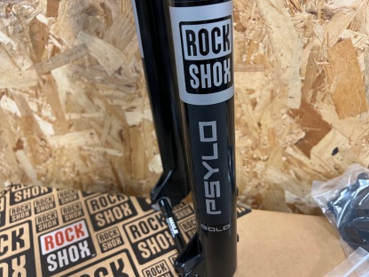 Rockshox Psylo Gold 29" Boost Fork / 130mm / 15x110mm / Gloss Black / Isolator RC
