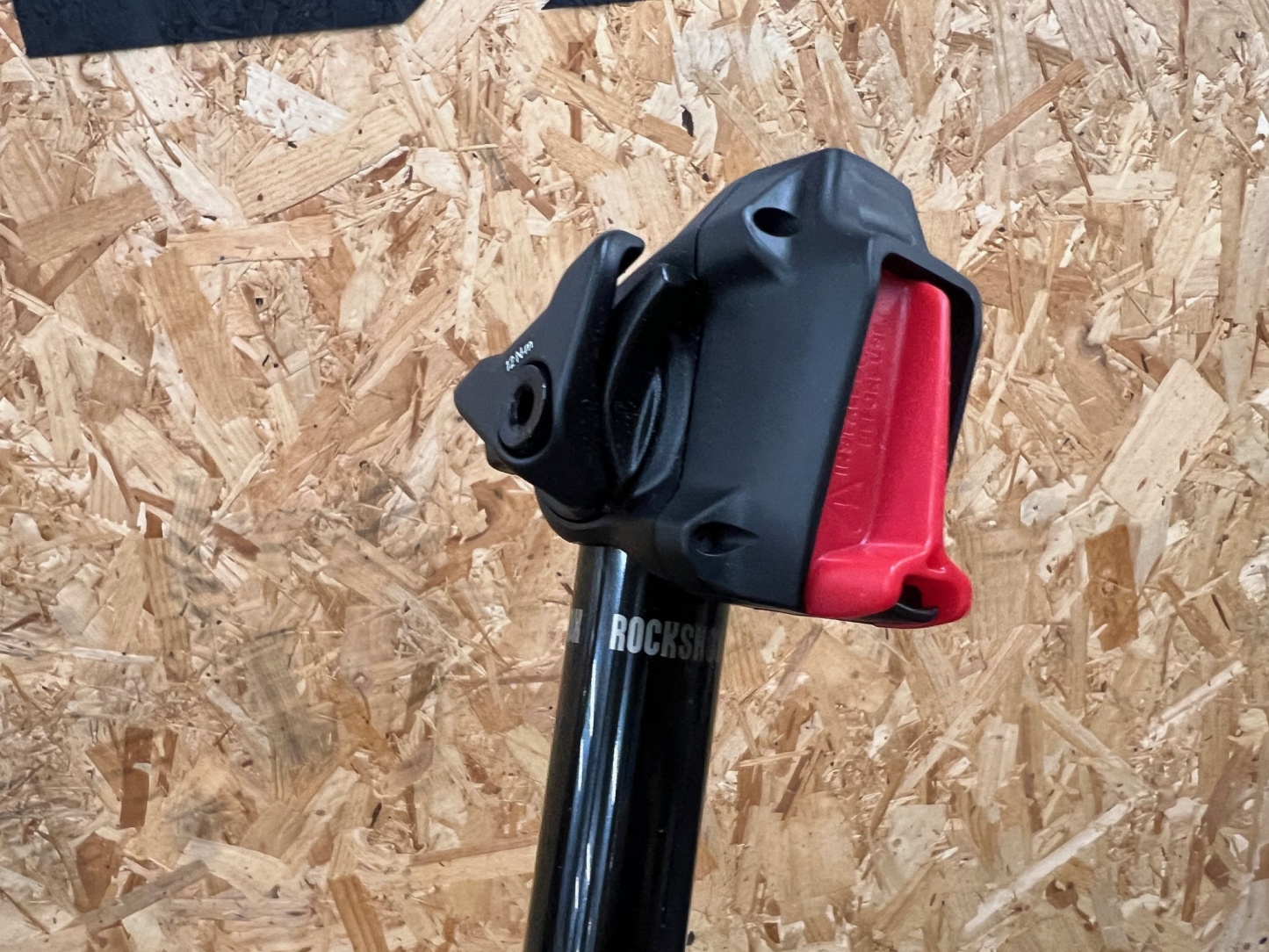 Rockshox Reverb AXS Dropper Seatpost with AXS Pod remote switch / 31.6mm / 170mm