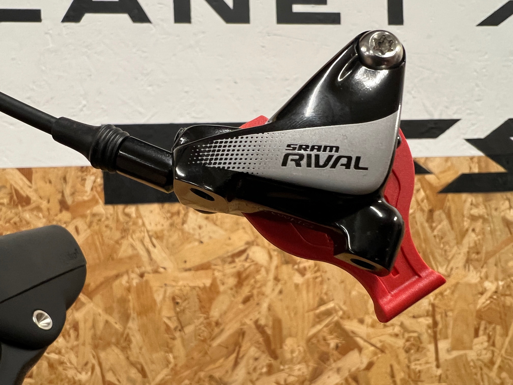 SRAM Rival Hydraulic Brake Lever & Shifter With Flat Mount Calliper/ 11 Speed Right / Rear Brake / Flat Mount