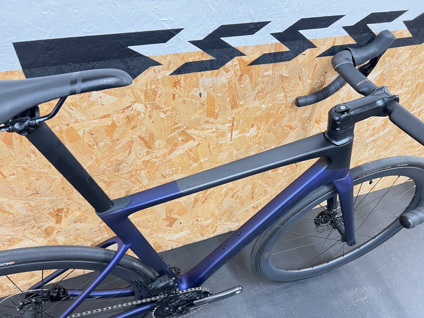 Planet X EC-130 SRAM Force AXS Aero Road Bike Selcof Carbon 45 Wheels / Large / Nebula Purple / Ex-Display