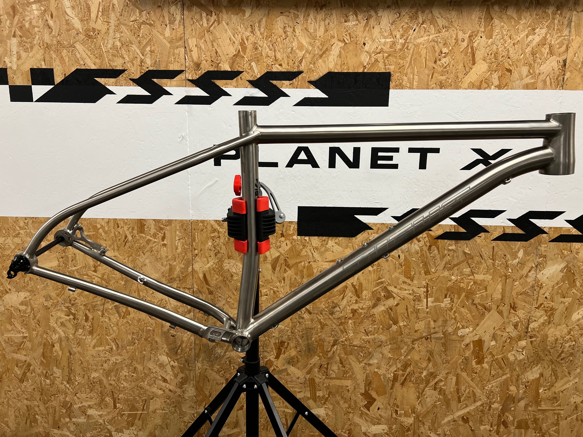 Titus El Viajero Titanium MTB Frame / Large / Ex Display