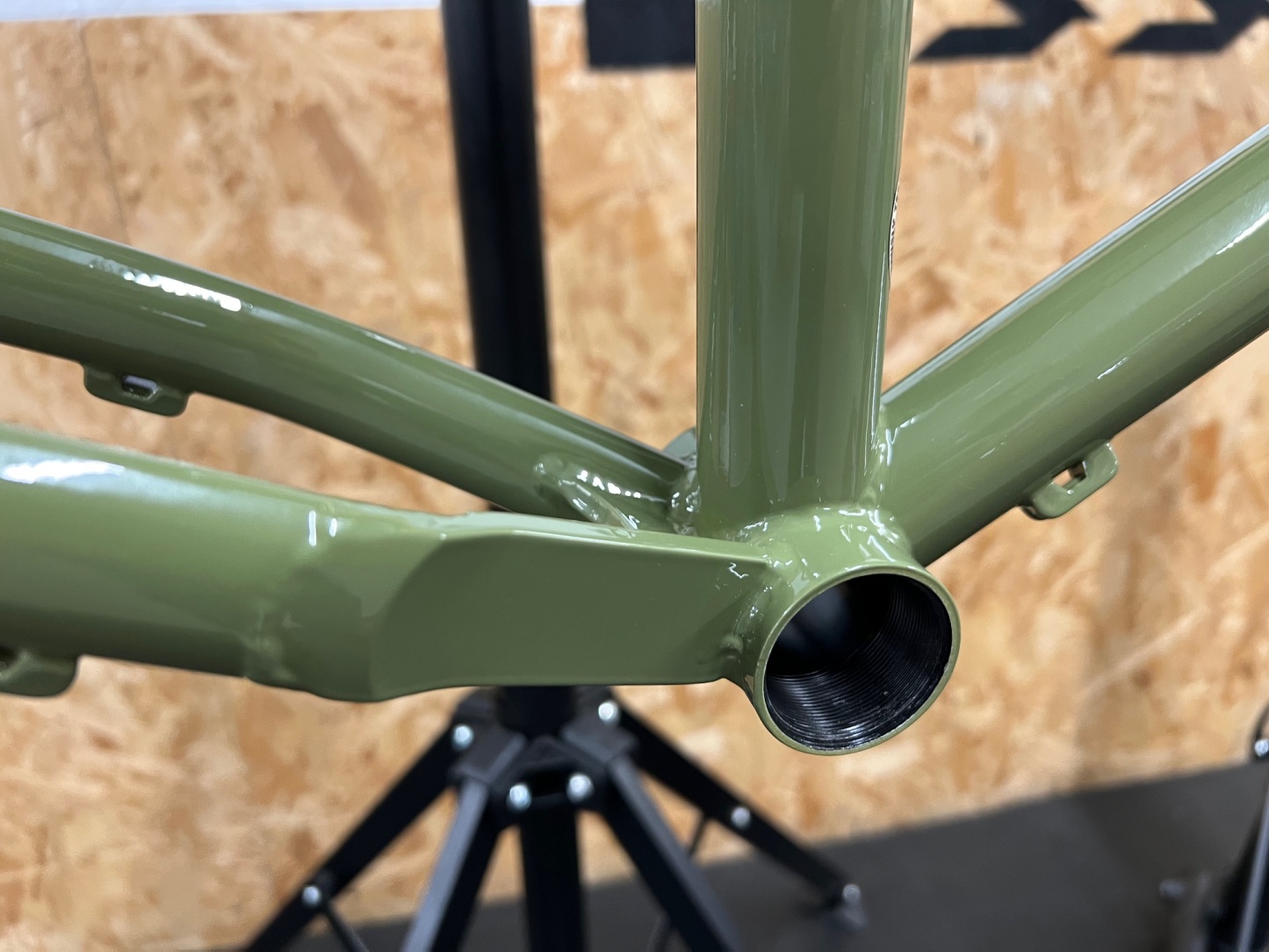 On One Bootzipper 29" Mountain Bike Frameset / Olive Green / Extra Large / Cosmetic Damage