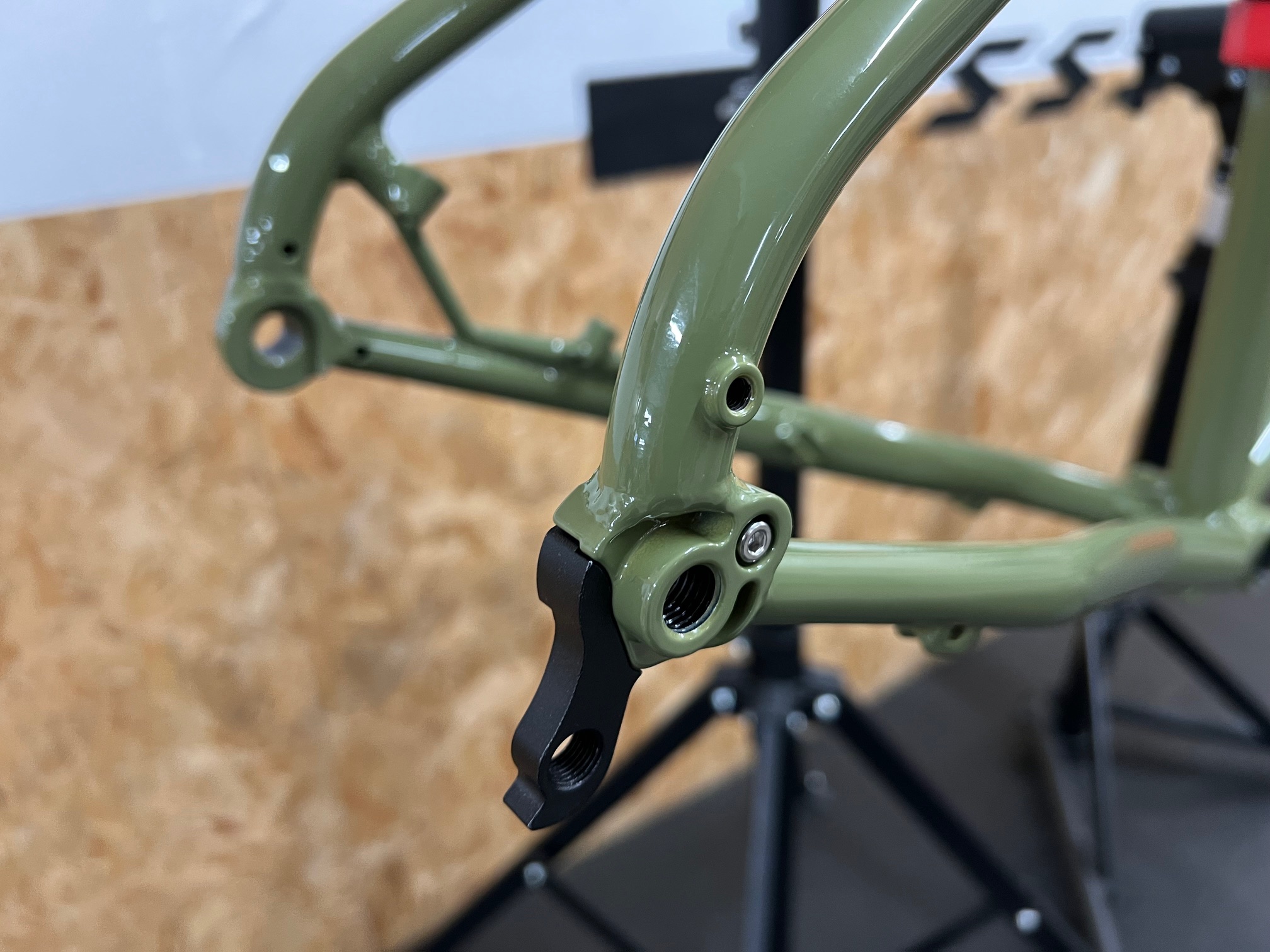On One Bootzipper 29" Mountain Bike Frameset / Olive Green / Extra Large / Cosmetic Damage