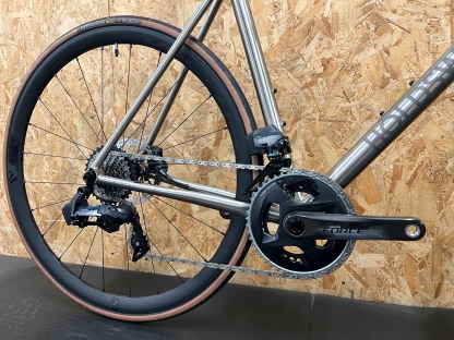 Holdsworth Helm SRAM Force AXS Titanium Road Bike - Medium