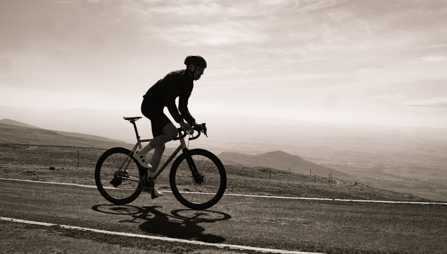 Holdsworth Helm チタン　ロードフレーム　キネシス製フォークセット HELM_Chroma_Blue_WhiteBG_2048x