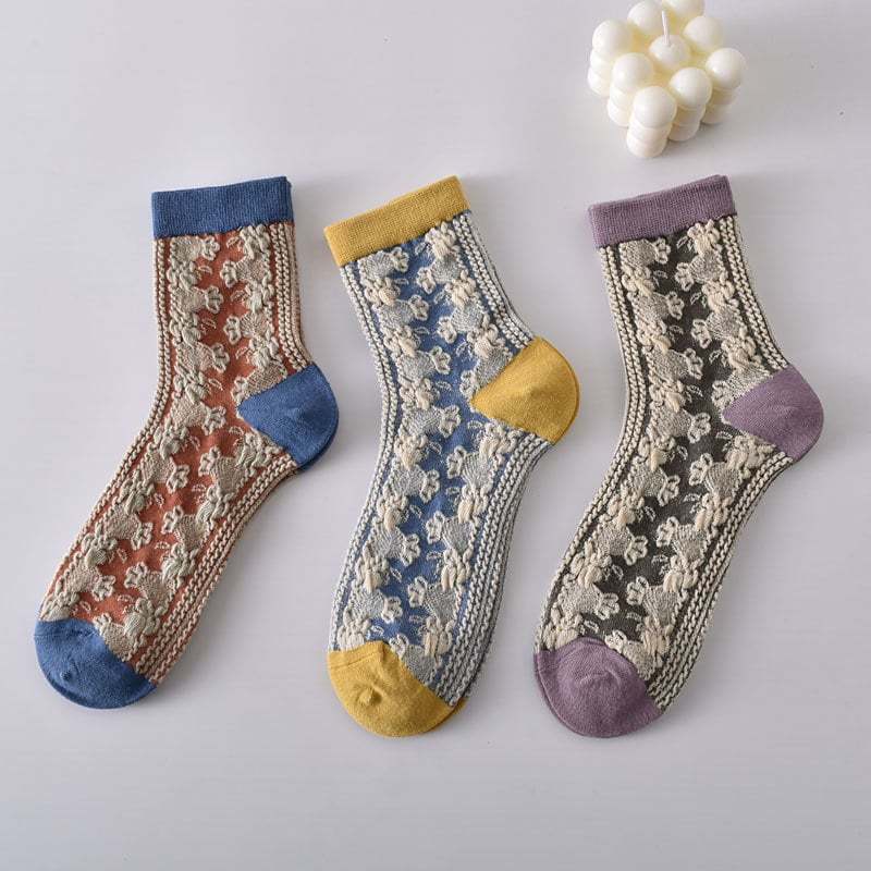 5 Pairs Women's Vintage Embossed Cotton Socks