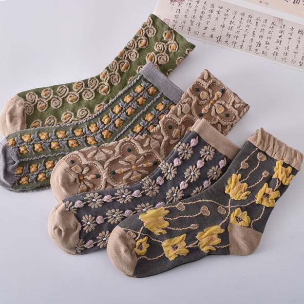 5 Pairs Women's Embossed Floral Cotton Socks