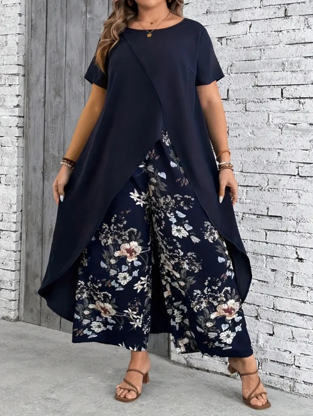 Ladies Plus Size Crew Neck Floral Short Sleeve Casual Pants Set