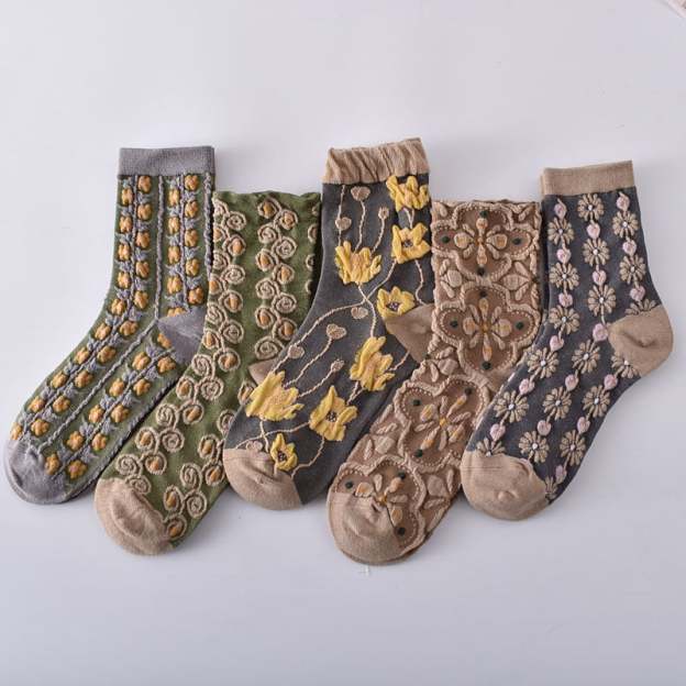 5 Pairs Women's Embossed Floral Cotton Socks