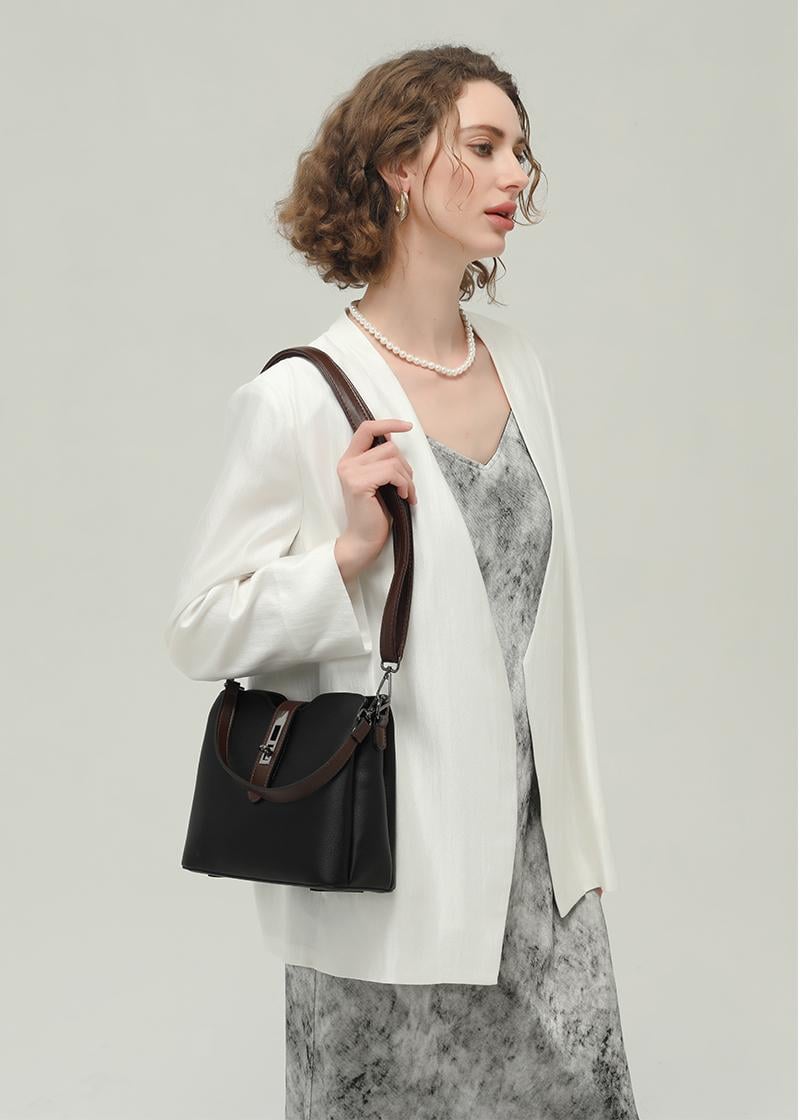 Product Introduction of 2025 New Designer Three Straps Bucket Bag for Women - Free Women Wallet, Multi-layer Storage,Large Capacity, Classic, Casual Trendy,Versatile, Shoulder, Crossbody & Tote Bag Moms Handbags Everyday Purses for Women 18