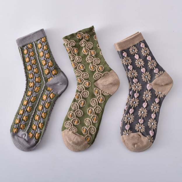 5 Pairs Women's Embossed Floral Cotton Socks