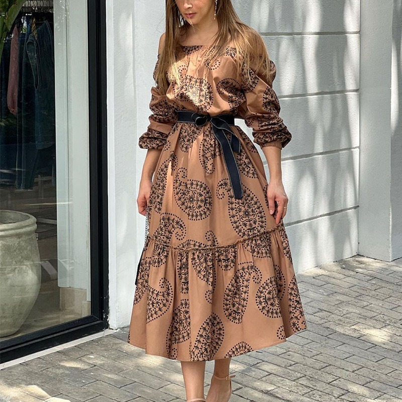 Off-shoulder long-sleeved mid-length printed dress