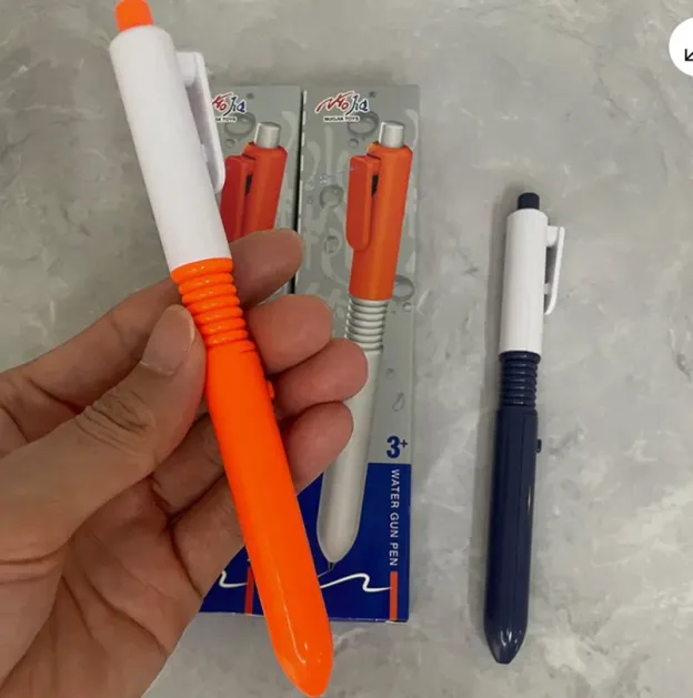 💦 Sneaky Spray Prank Pen™ — Looks Normal Until It Sprays Water 😂