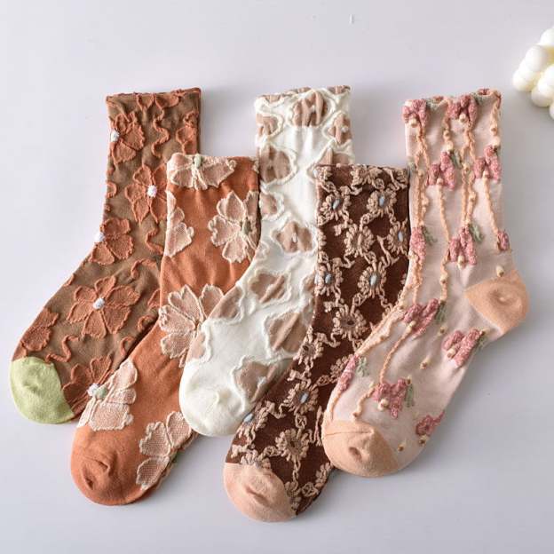 5 Pairs Women's Elegant Embossed Floral Cotton Socks
