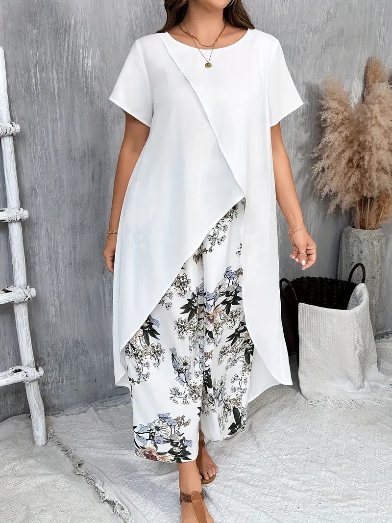Ladies Plus Size Crew Neck Floral Short Sleeve Casual Pants Set