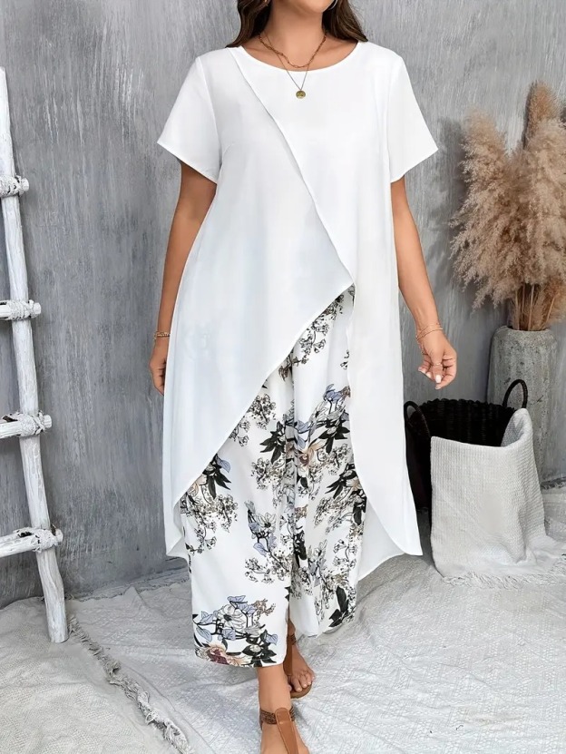 Ladies Plus Size Crew Neck Floral Short Sleeve Casual Pants Set