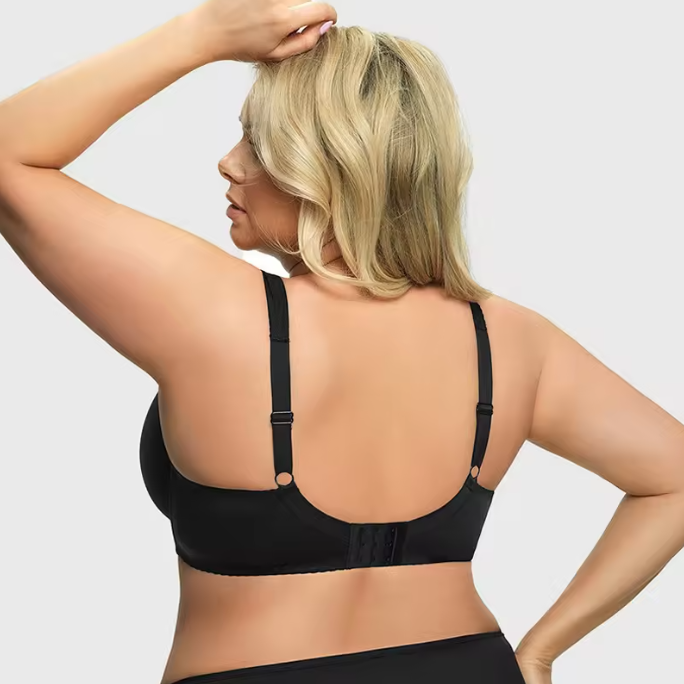 👙Triumph - 3 részes csipkés push-up melltartó