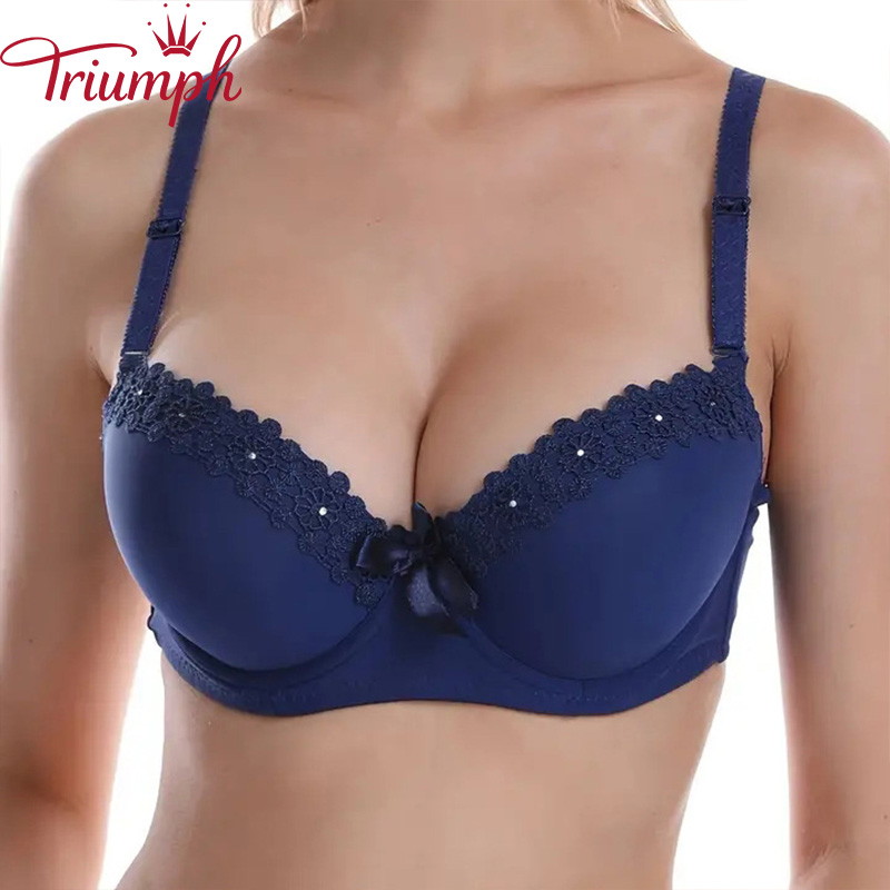 Triumph - Szexi fehérnemű pillangós selyemhímzéssel