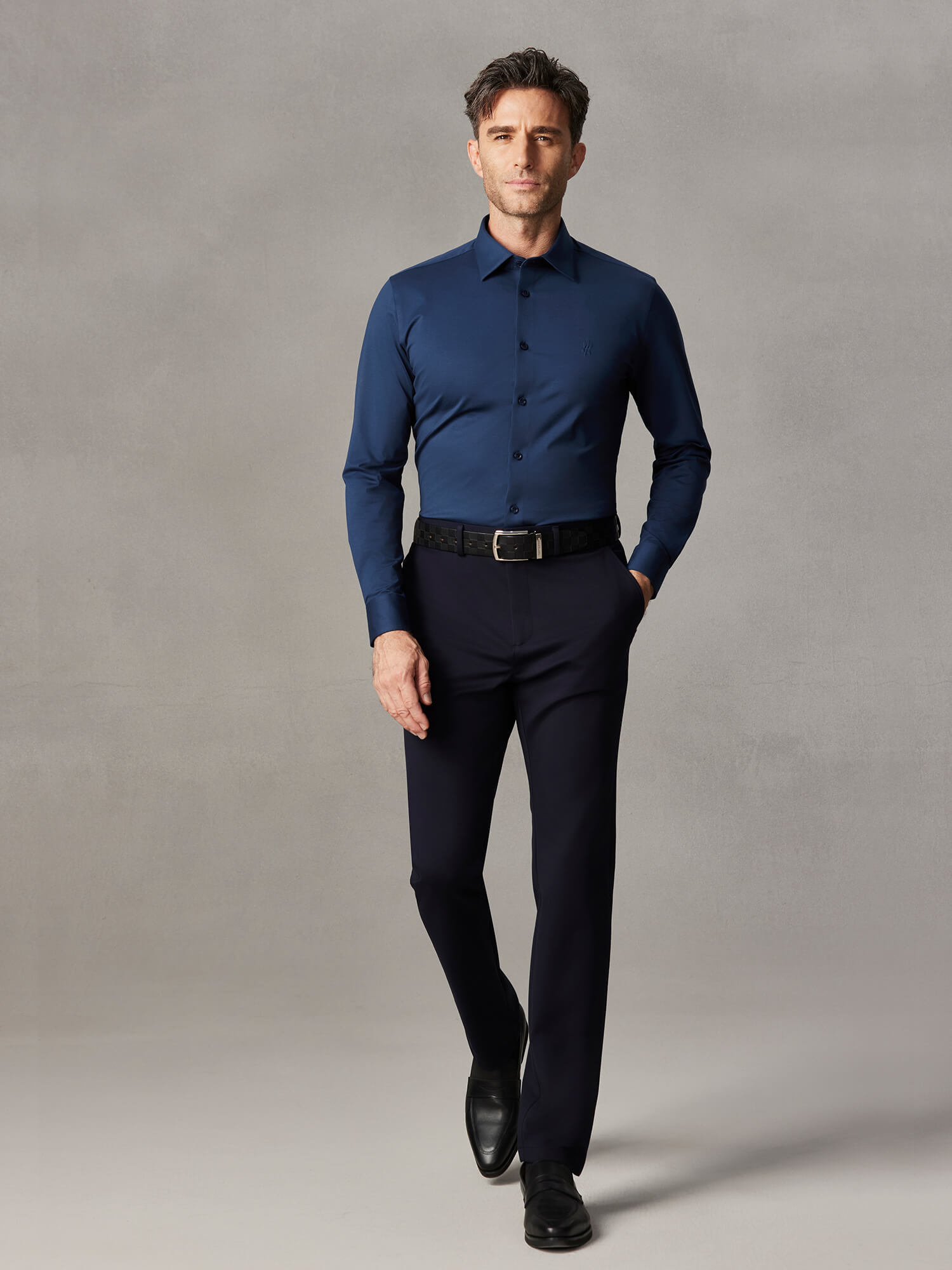100S Thread Count High-Stretch Navy Blue Shirt