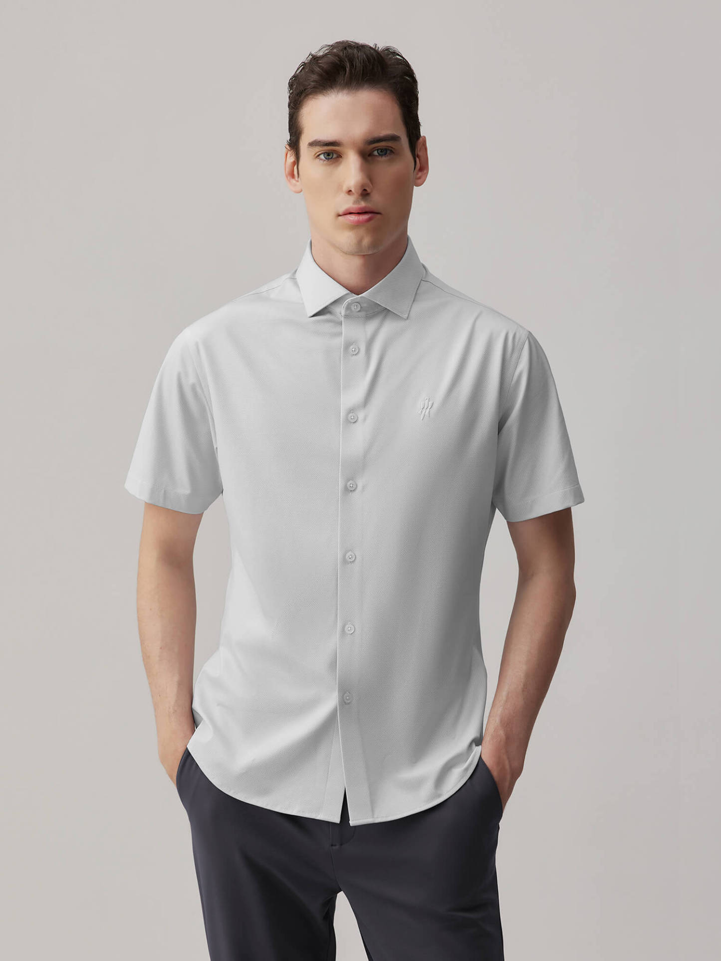 Frost Gray Silk High-Stretch Short-Sleeve Shirt